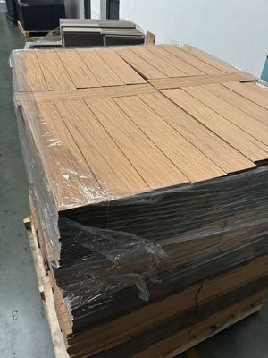 کفپوش WPC سری لوکس 500x500: کاردستی تعالی را تعریف می کند